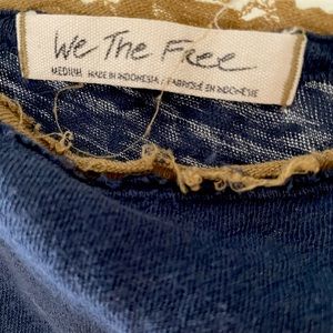 We the Free Long Sleeve Tee - SZ Large (fits oversized)